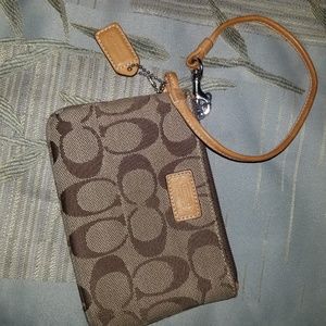 Authentic Coach wrislet